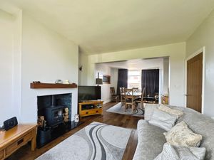 Lounge- click for photo gallery